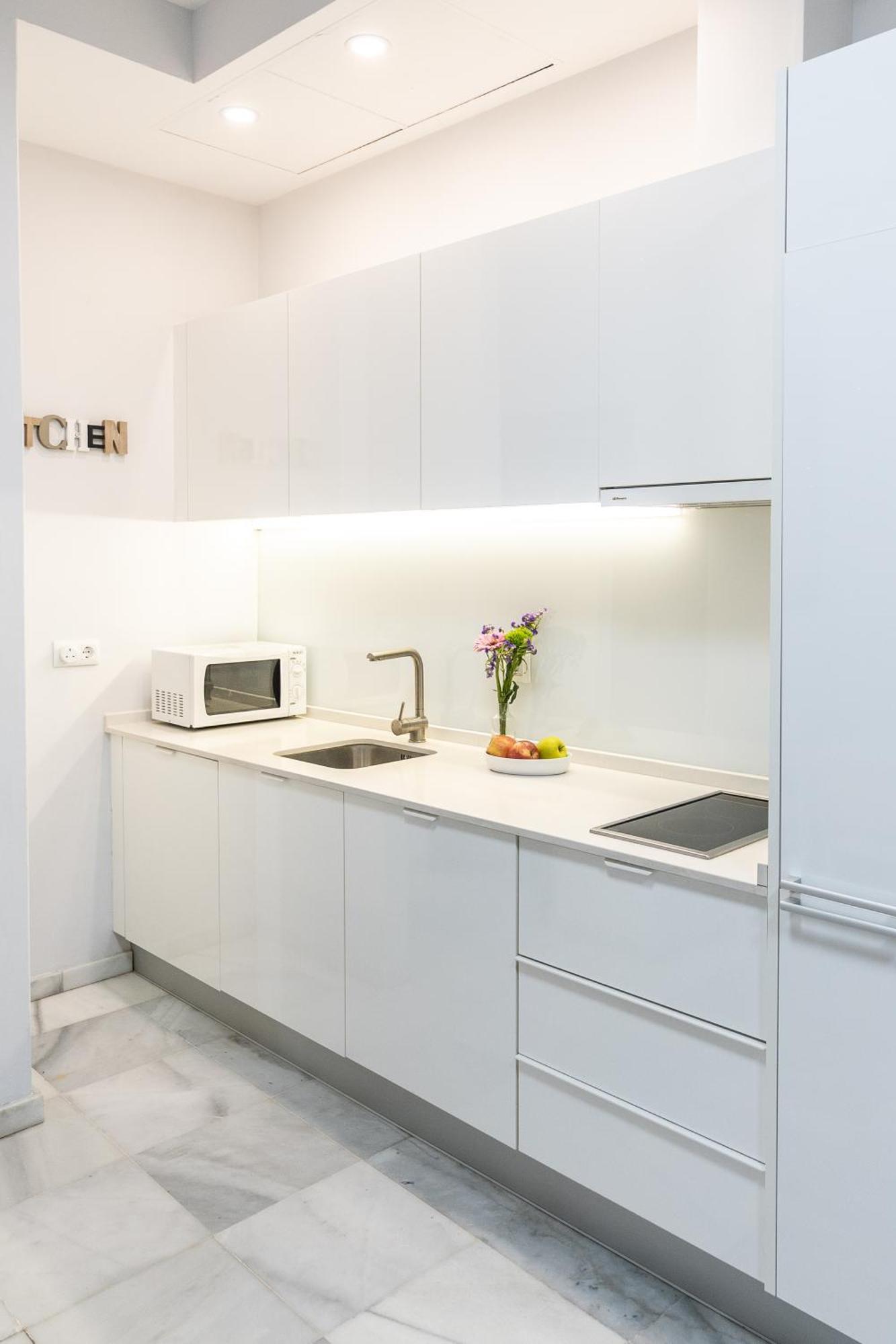 Apartamento Triana Deluxe Con Patio Privado Seville Luaran gambar