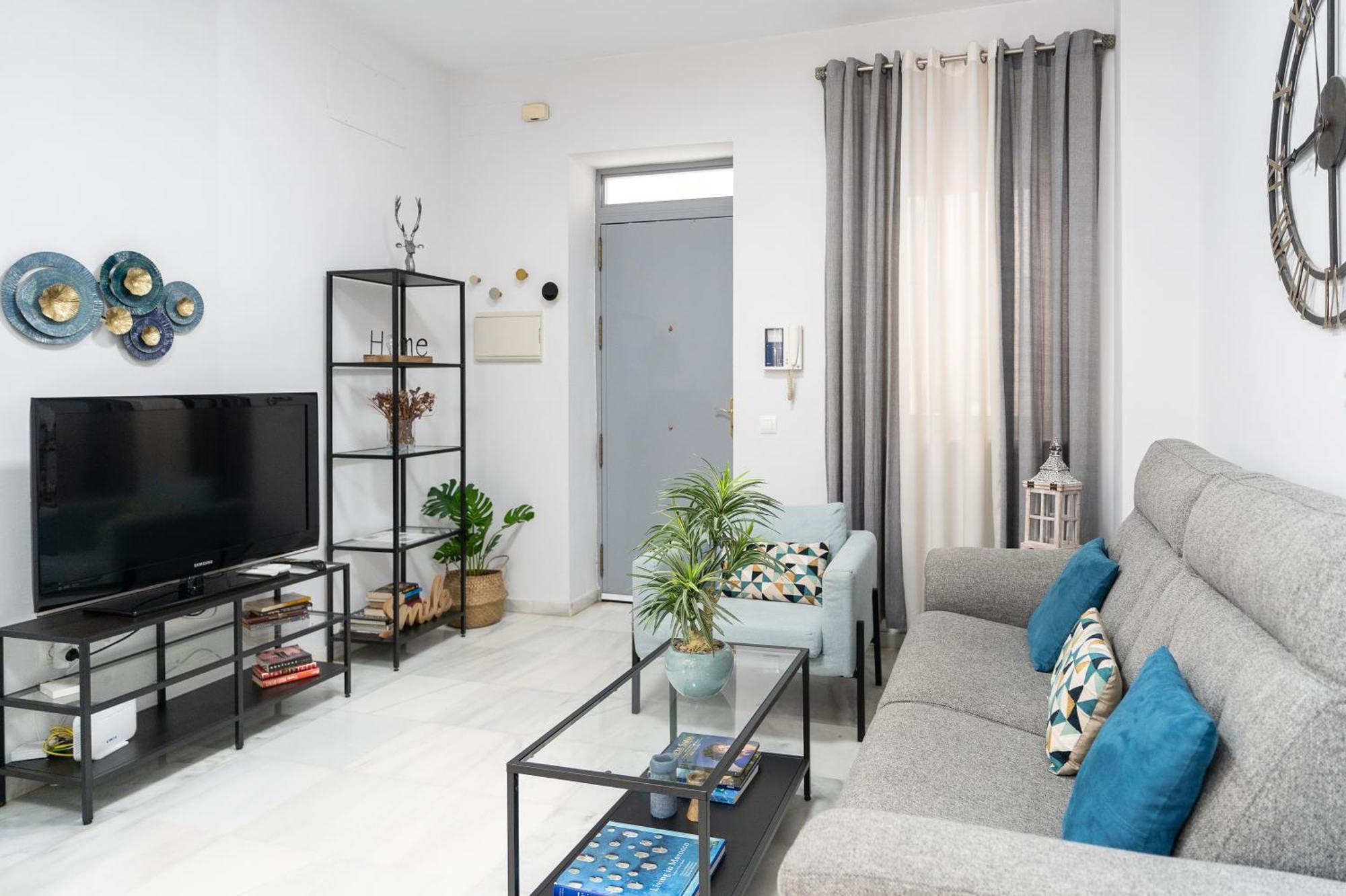 Apartamento Triana Deluxe Con Patio Privado Seville Luaran gambar